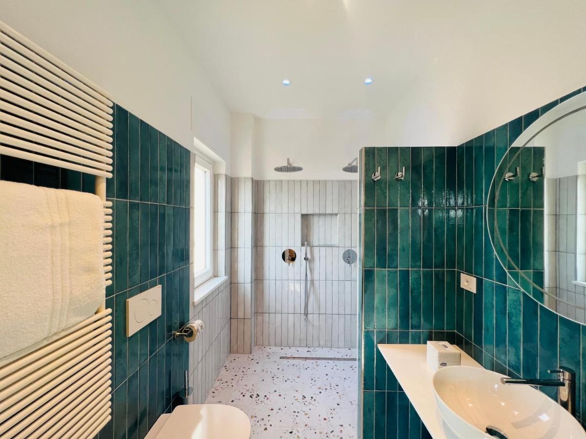 Yourhome - Lucrezia Suites Соренто Екстериор снимка