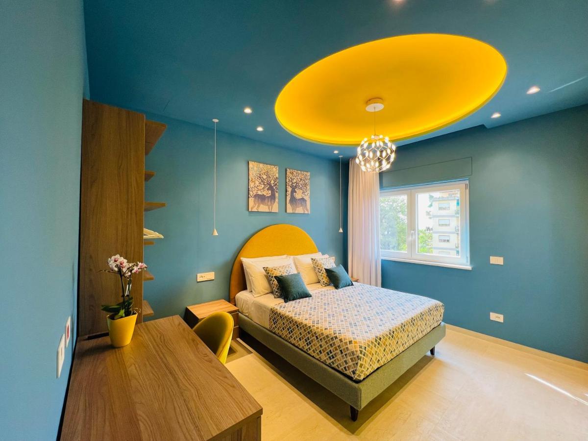 Yourhome - Lucrezia Suites Соренто Екстериор снимка