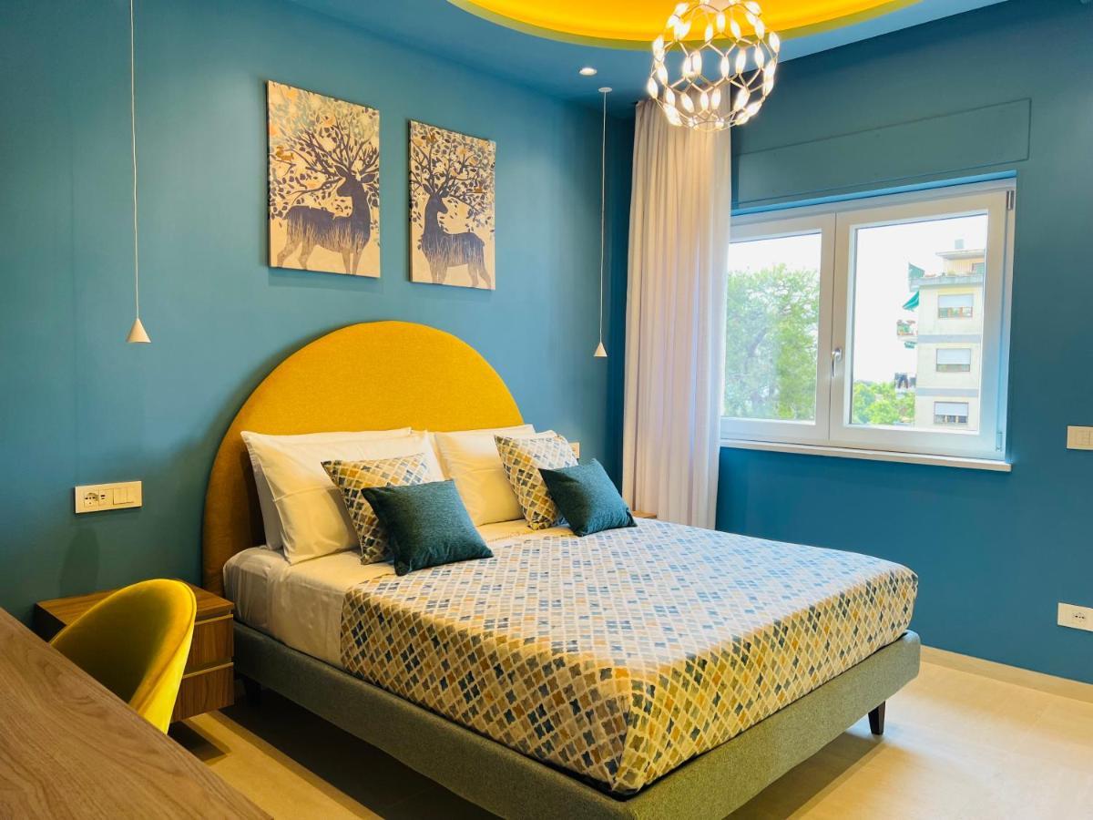 Yourhome - Lucrezia Suites Соренто Екстериор снимка