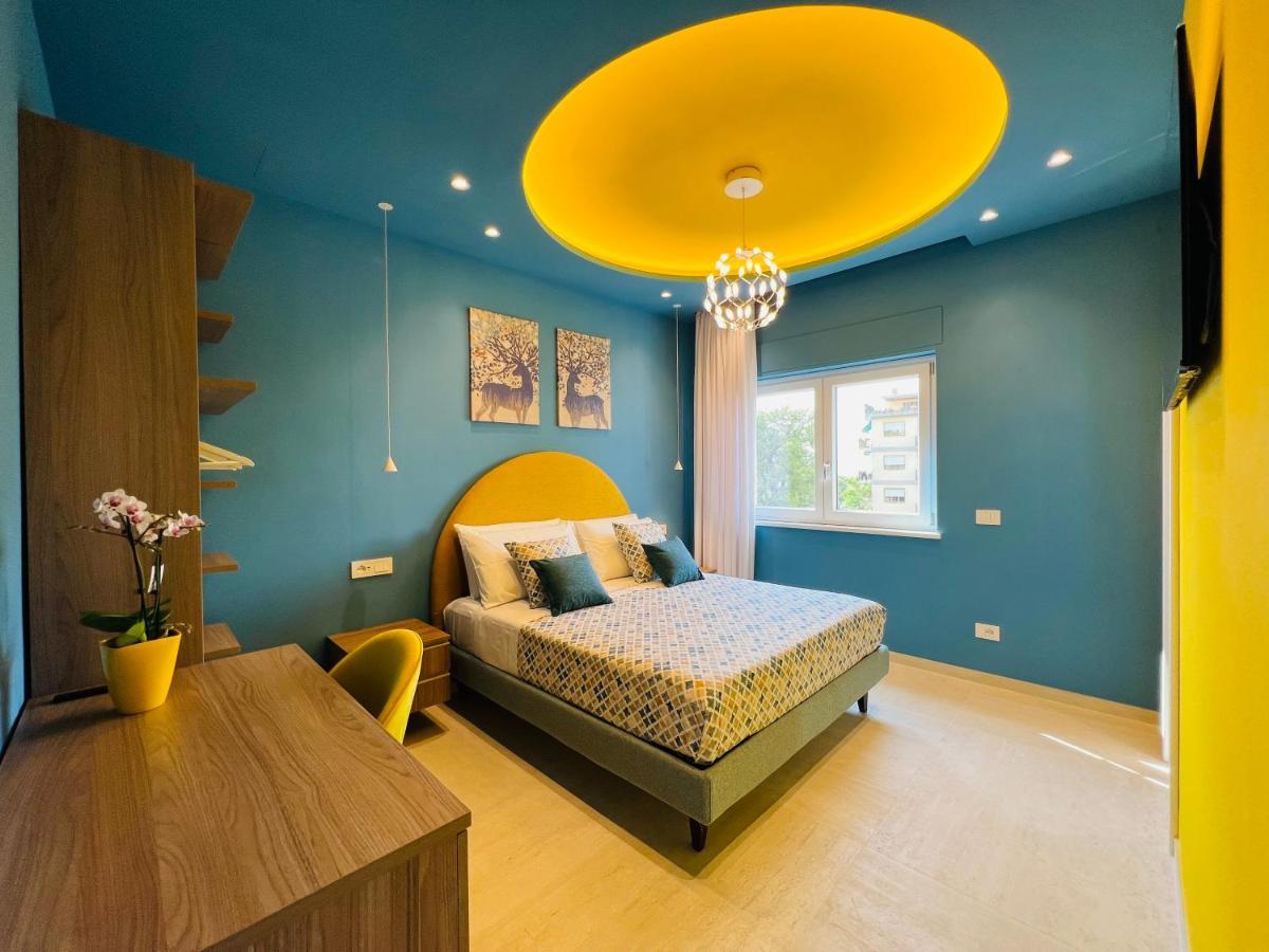 Yourhome - Lucrezia Suites Соренто Екстериор снимка